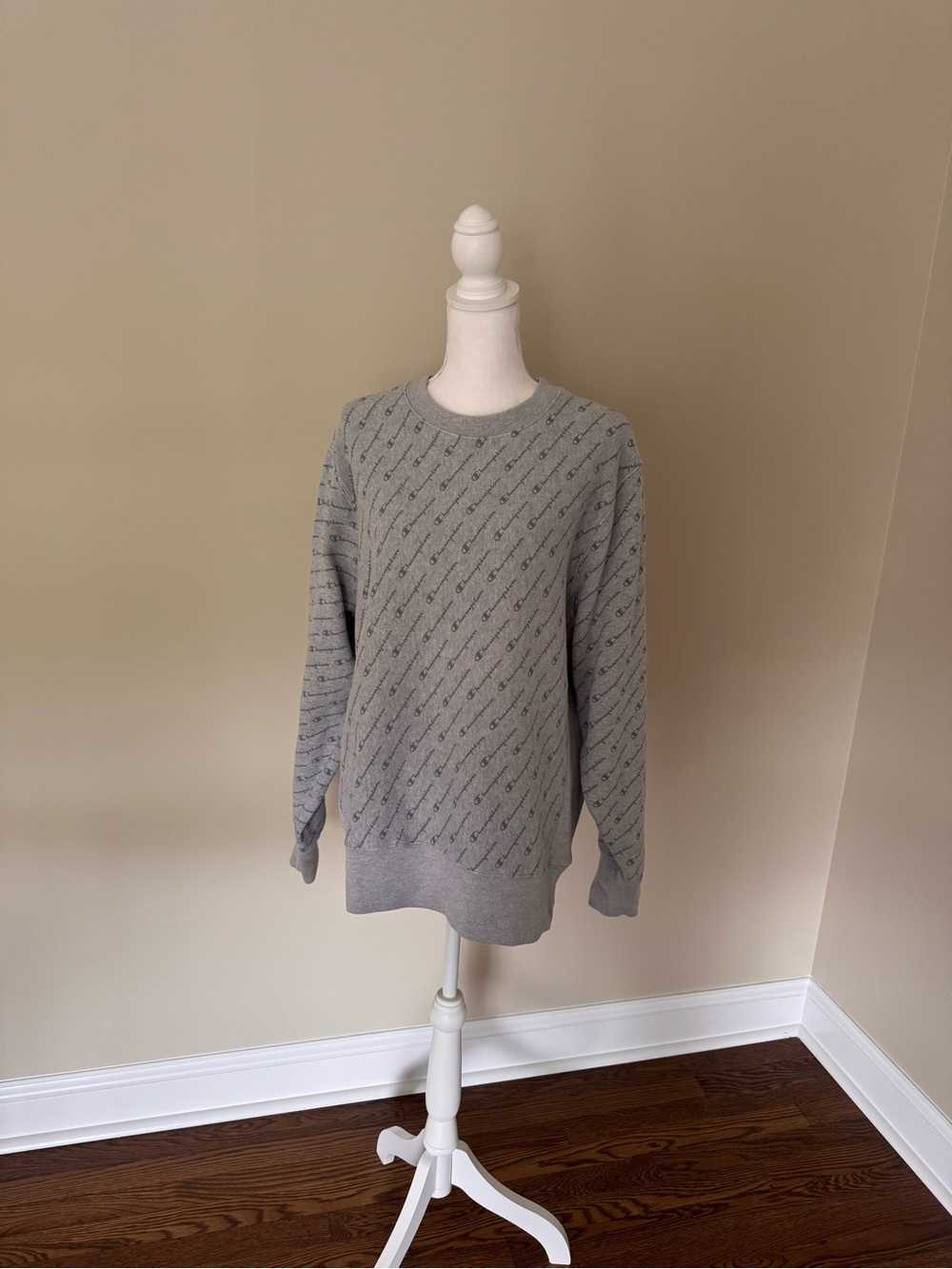 Men’s Champion Gray Crewneck with Logo Pattern